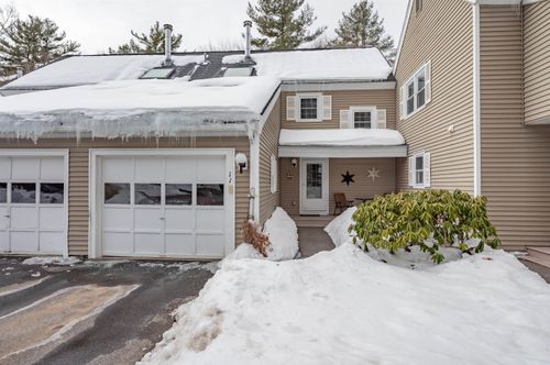 11 Winding Pond Rd, Londonderry, NH, 03053-3330 | Card Image