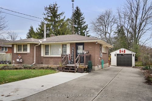 136 Victoria St, Glencoe, ON, N0L1M0 | Card Image