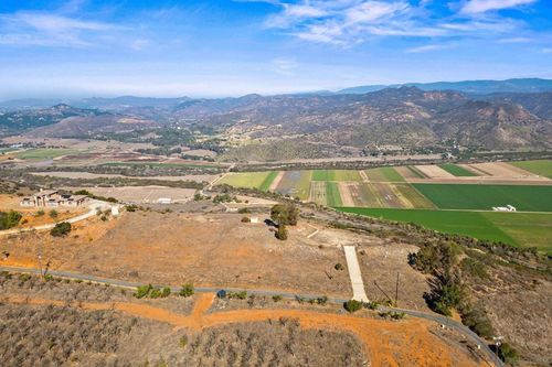 15840 Highland Valley Rd, Escondido, CA, 92025-3537 | Card Image