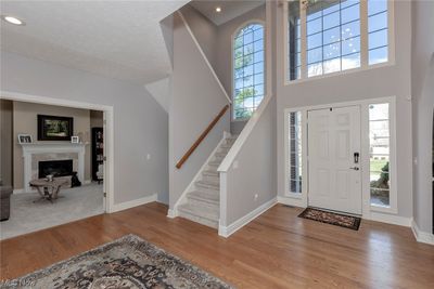 17431 Rambling Creek Trail, House other with 5 bedrooms, 4 bathrooms and null parking in Chagrin Falls OH | Image 2