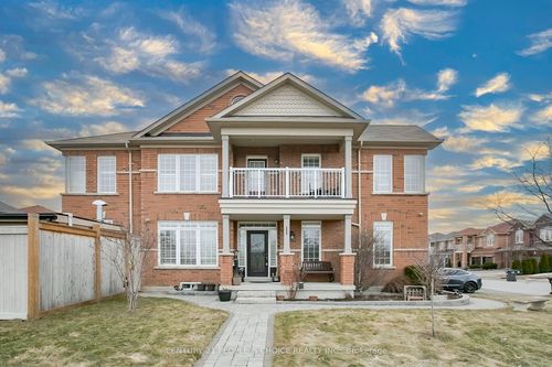 33 Accent Cir, Brampton, ON, L7A0L3 | Card Image