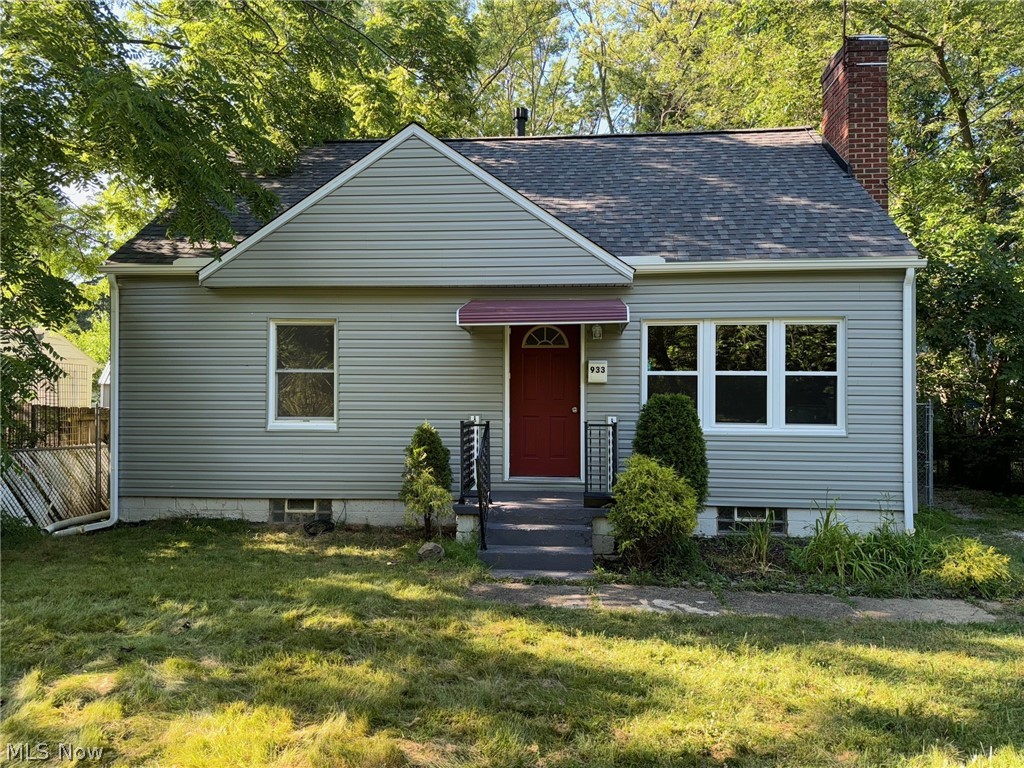 Bellevue Ave, Akron, OH 44320