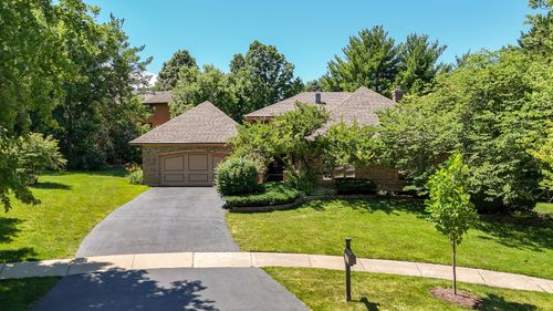 1549 Snowberry Ct, Downers Grove, IL, 60515-1357 | Card Image