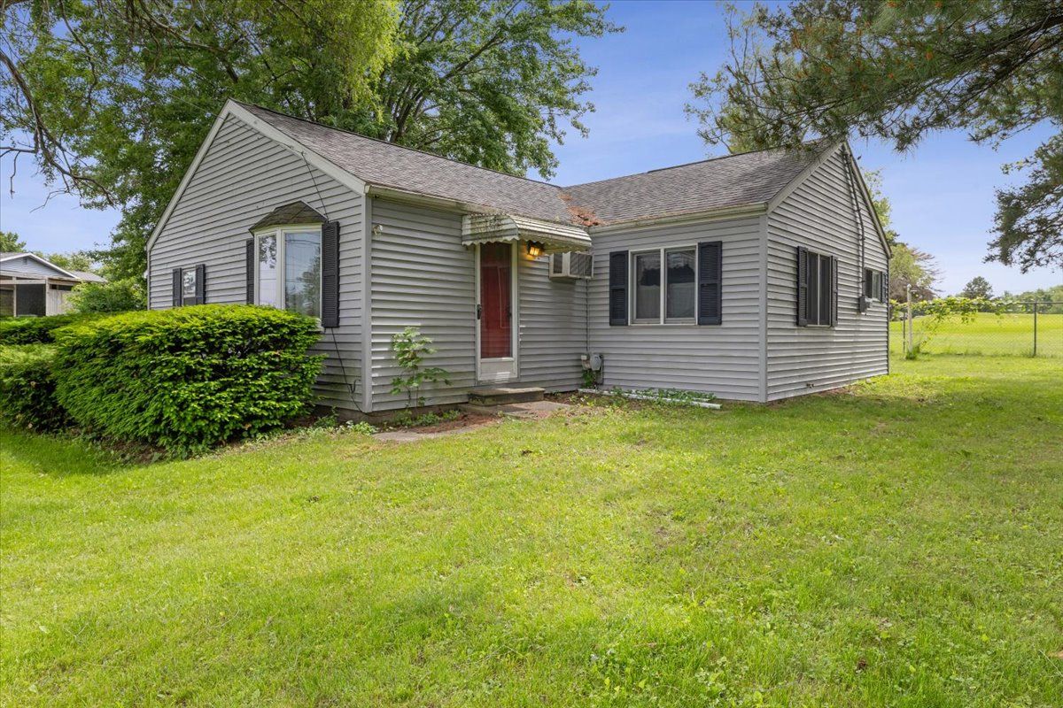 Monroe Rd, Durand, MI 48429