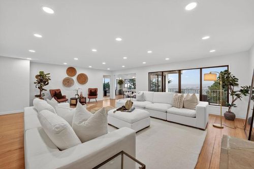 72 Cresta Vista Dr, San Francisco, CA, 94127-1633 | Card Image