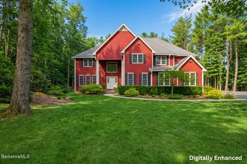 9 Eastbrook Ln, Pittsfield, MA, 01201-9121 | Card Image