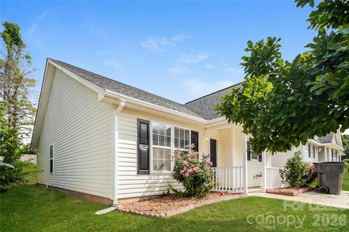 3715 Silver Ore Ln, Charlotte, NC, 28216-2773 | Card Image