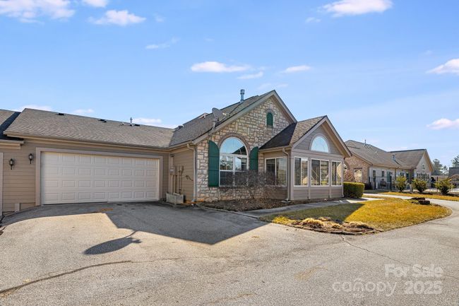 70 Summerfield Pl, Townhouse with 2 bedrooms, 2 bathrooms and null parking in Flat Rock NC | Image 46