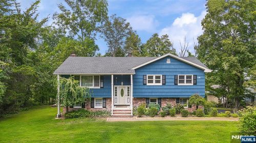 28 Forest Pl, Towaco, NJ, 07082-1323 | Card Image