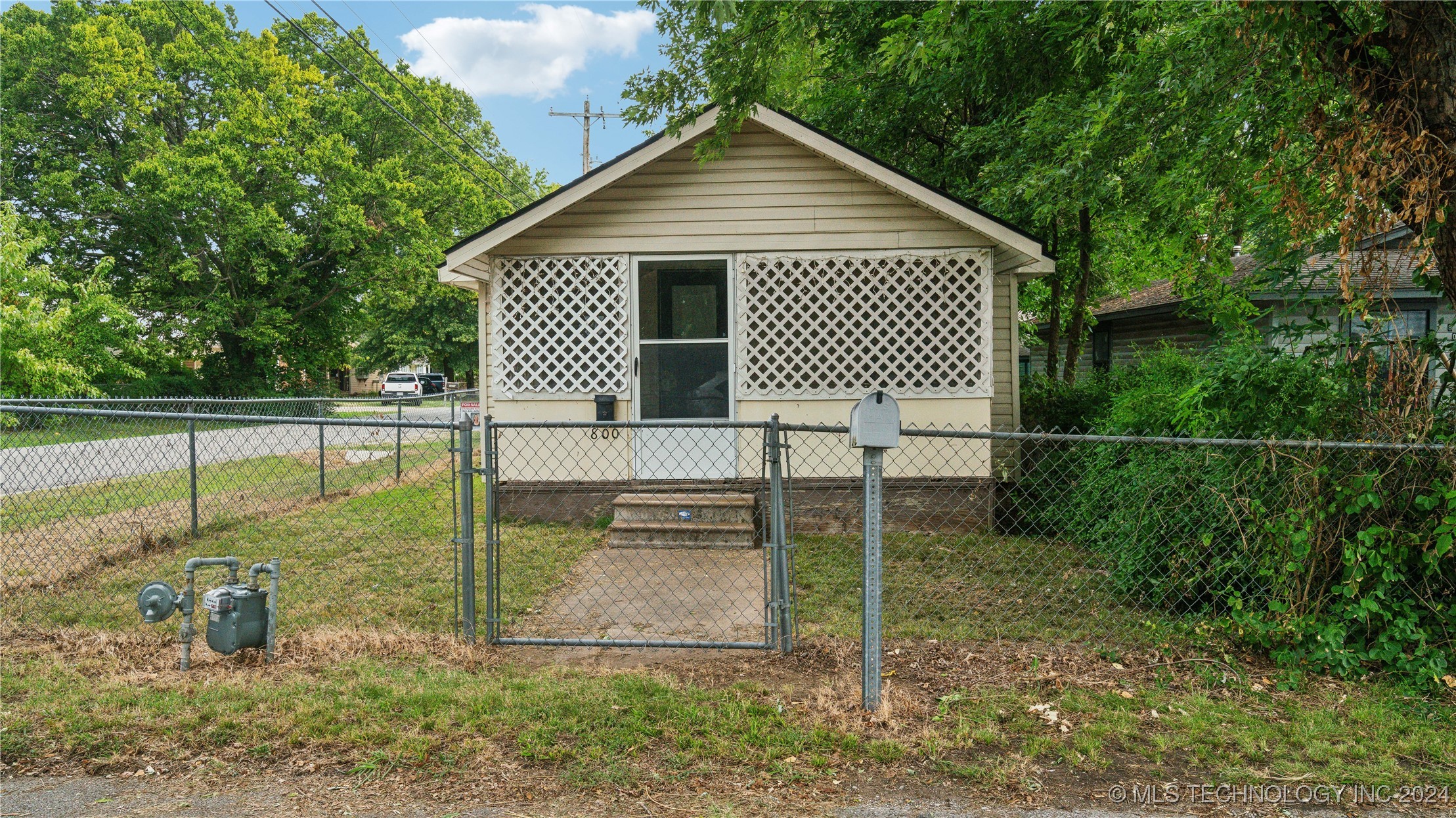 12th St, Claremore, OK 74017