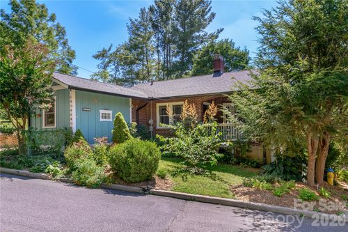 29 Hillside St, Asheville, NC, 28801-1109 | Card Image
