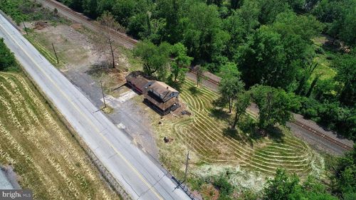 1864 Riverview Rd, DAUPHIN, PA, 17018-8908 | Card Image