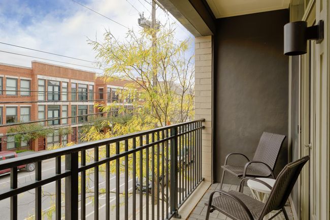 balcony | Image 18