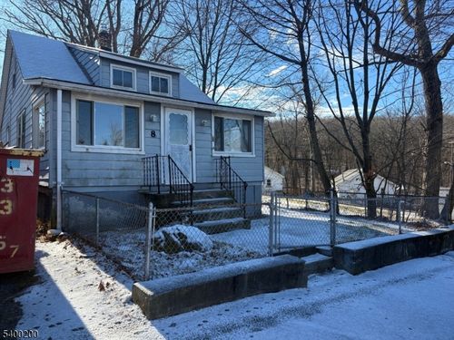 8 Fern Pl, Mount Arlington, NJ, 07856-1149 | Card Image