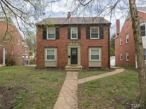 1060 E Linden Ave, Richmond Heights, MO, 63117-1339 | Card Image