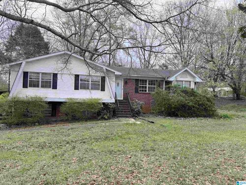 209 Oak Dr W, Trussville, AL, 35173-1919 | Card Image