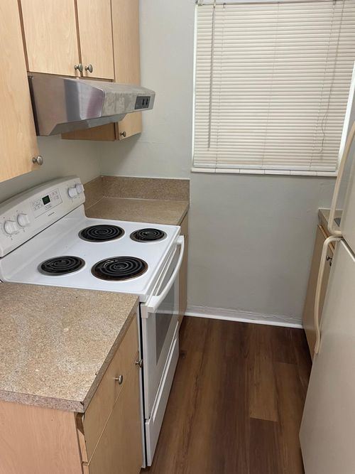 6-317 N 61st Ter, Hollywood, FL, 33024-7949 | Card Image