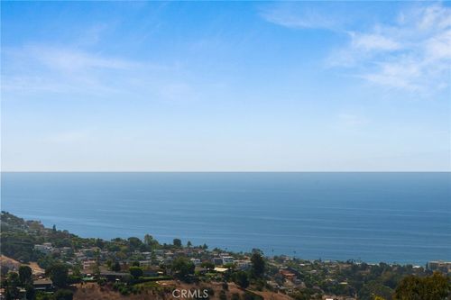 2155 Temple Hills Dr, Laguna Beach, CA, 92651-2663 | Card Image