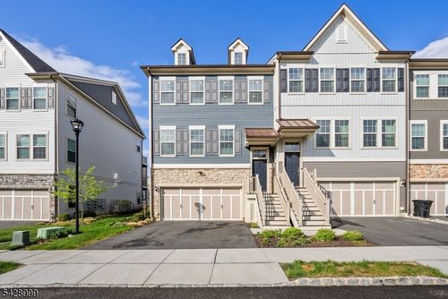 19 Dahlia Dr, Warren, NJ, 07059-3800 | Card Image