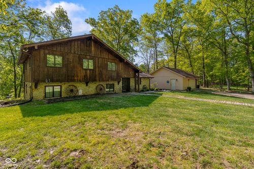 3546 Morrison Rd, Nashville, IN, 47448-8883 | Card Image