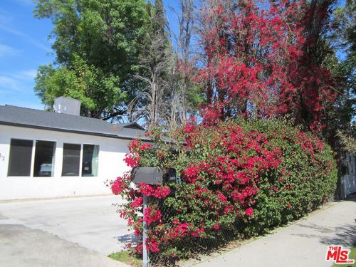 6837 Lubao Ave, Winnetka, CA, 91306-3908 | Card Image