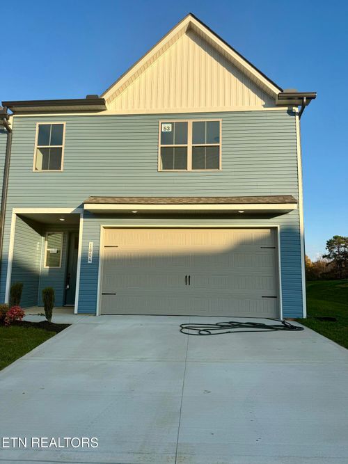 1804 Bennett Village Dr, Maryville, TN, 37804-2302 | Card Image