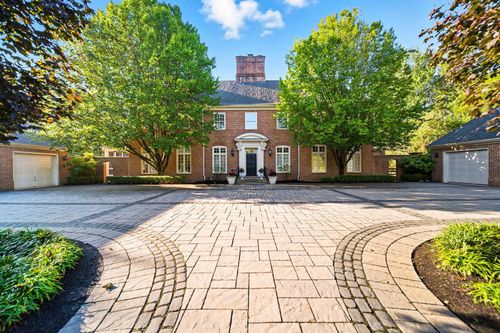 7975 Wills Run Ln, Blacklick, OH, 43004-8526 | Card Image