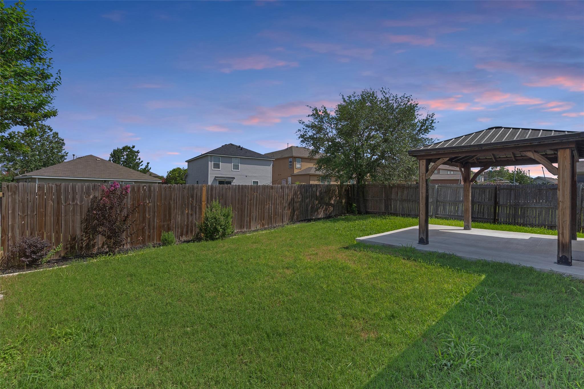 Residential in Del Valle 4