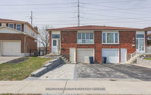 88 Braymore Blvd, Scarborough, ON, M1B2N5 | Card Image