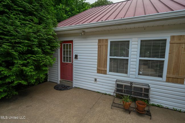 Separate entrance for Bedroom 5 | Image 52