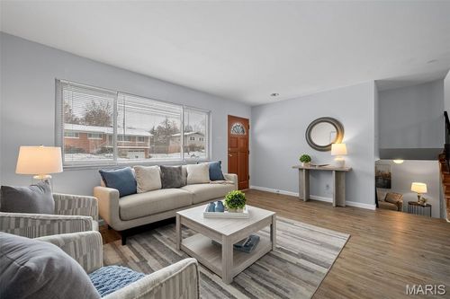 11008 Baywood Ter, Saint Louis, MO, 63126-3406 | Card Image