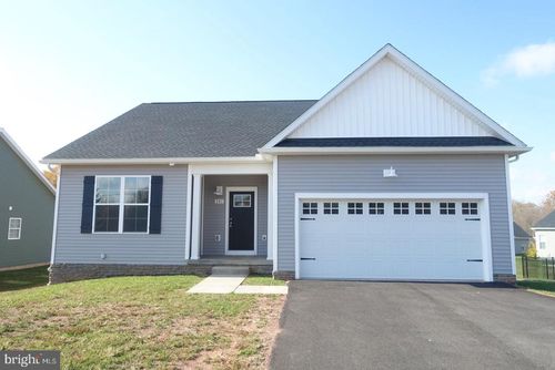 25-201 Kinneman Rd, ABBOTTSTOWN, PA, 17301-9620 | Card Image