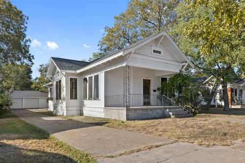 208 Summit St, Schulenburg, TX, 78956-1628 | Card Image