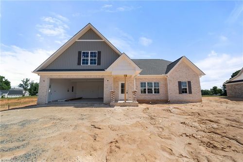 242 Avian Lane, Winston-Salem, NC, 27127 | Card Image