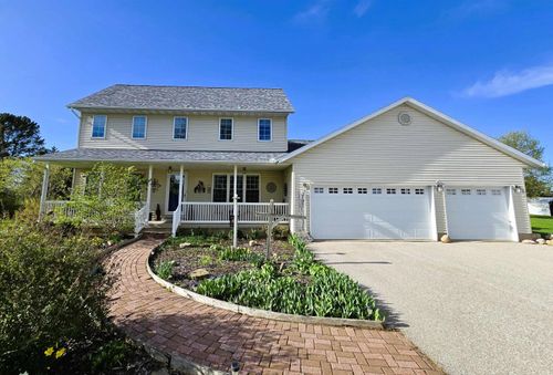 10125 Bishop Rd, La Porte City, IA, 50651-2210 | Card Image