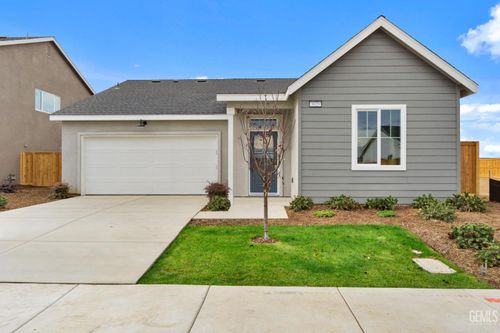 3829 Hickory Village Ln, Shafter, CA, 93263-9304 | Card Image