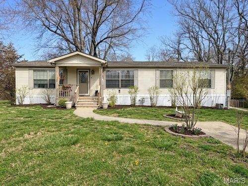 8048 Lakeside Dr, Caseyville, IL, 62232-1189 | Card Image