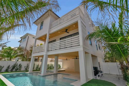 2215 Avenue C, BRADENTON BEACH, FL, 34217-2259 | Card Image