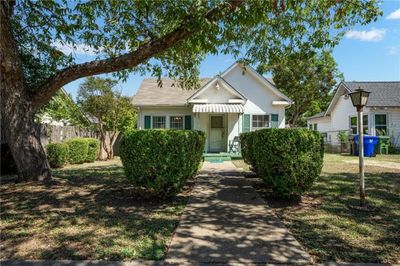 705 N 32nd Street, House other with 2 bedrooms, 1 bathrooms and 1 parking in Waco TX | Image 1