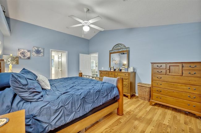 Primary Bedroom | Image 16