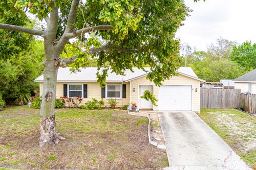 225 Sw Crescent Ave, Port St. Lucie, FL, 34984-4312 | Card Image