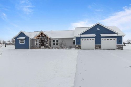 3815 Stonewall Drive, Rockland, WI, 54115 | Card Image