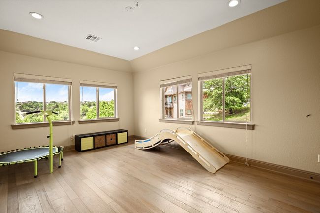 2502 Highland Trl, House other with 5 bedrooms, 5 bathrooms and 3 parking in Leander TX | Image 23
