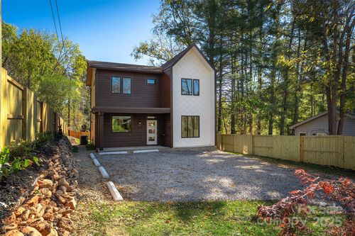 119 N Bear Creek Rd, Asheville, NC, 28806-1804 | Card Image