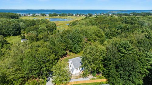 37 Old Pool Rd, Biddeford, ME, 04005-9552 | Card Image