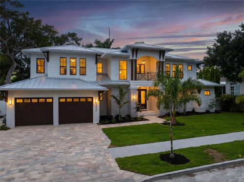 3800 Flores Ave, SARASOTA, FL, 34239-5811 | Card Image