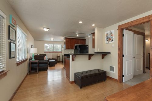 apt-9-1010 Nw Roanoke Ave, Bend, OR, 97703-1673 | Card Image