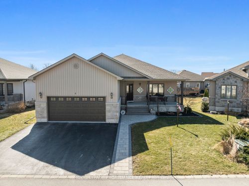 5 Conger Dr, Wellington, ON, K0K3L0 | Card Image