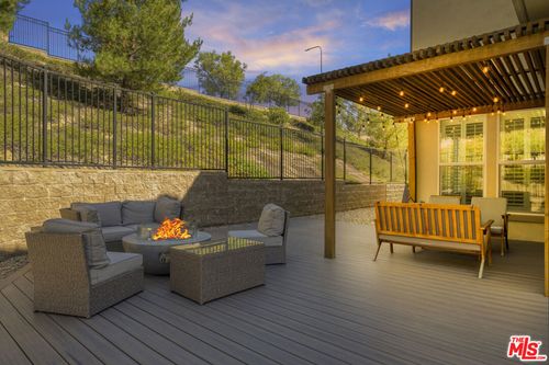 20629 W Chestnut Cir, Porter Ranch, CA, 91326-4949 | Card Image