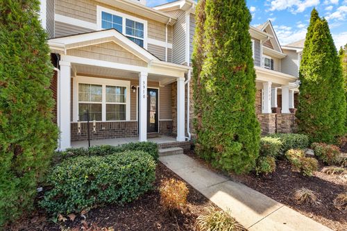 3910 Hoggett Ford Rd, Hermitage, TN, 37076-3590 | Card Image